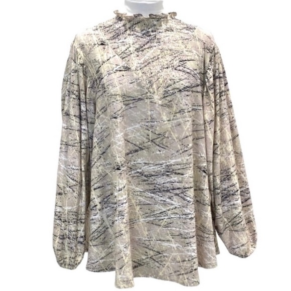 LuLaRoe "Clara" V-smocked blouse w ruffle collar & oversize puff sleeves. Size M - Picture 1 of 6